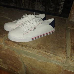 Tommy Hilfiger sneakers